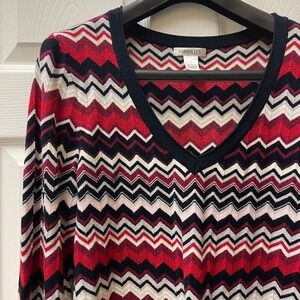 Harold's Women's Sz Large Red/Pink Chevron Striped Stretch Pullover Knit Sweater